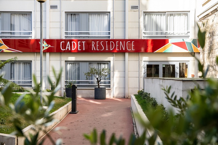 https://espace-ptl.ancv.com/appli/butterfly/data/medias_PA/PHOTOS/803263001001/803263001001aG8TOhgQRa-Facade ete Cadet Residence Paris.jpg